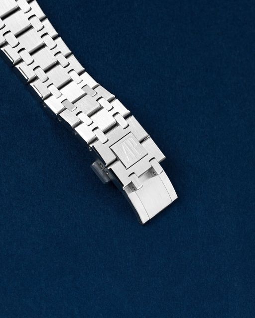 Audemars Piguet Royal Oak 15400ST.OO.1220ST.03 Image 3